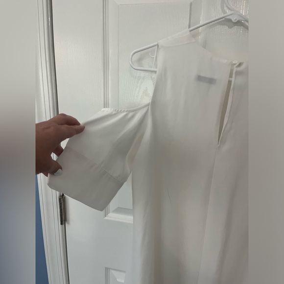 YuLinGe size 14 white colder shoulder swing dress - Picture 6 of 8